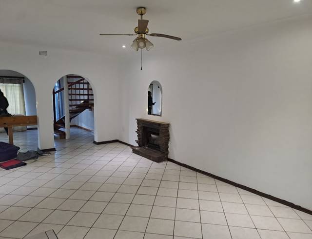 4 BEDROOM HOUSE FOR SALE IN BIRCHLEIGH